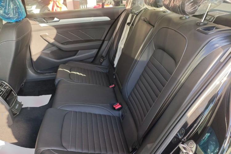 Used Volkswagen Magotan 2025 Zhongxiang Version 280TSI DSG Comfort Edition
