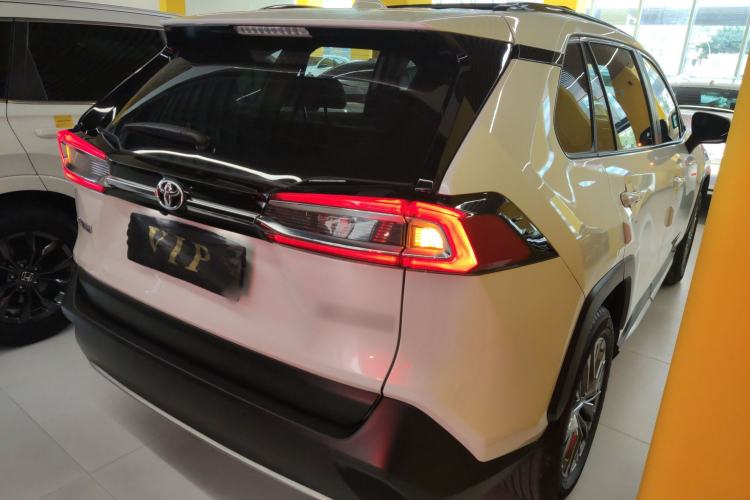 Used Toyota Wildlander 2023 2.0L CVT Two-Wheel Drive Luxury PLUS Edition
