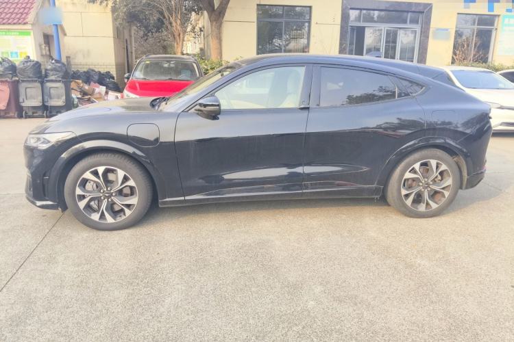 Used Ford Mustang Mach-E 2021 AION Y Plus Rear-Drive Luxury Edition (Long Range)