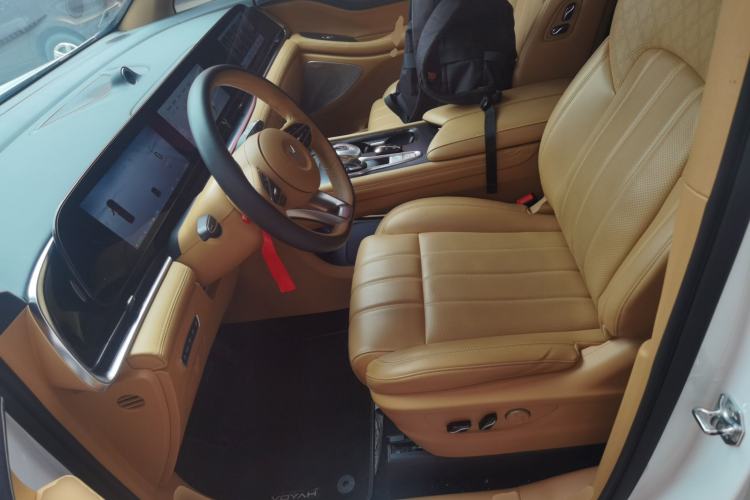 Used VOYAH Dream 2024 PHEV Extended-Range Premium Edition
