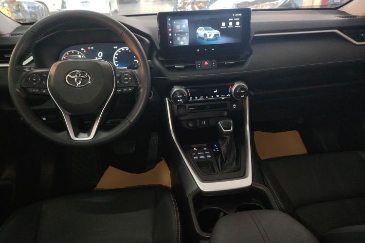 Used Toyota Wildlander 2023 2.0L CVT Four-Wheel Drive Luxury PLUS Edition
