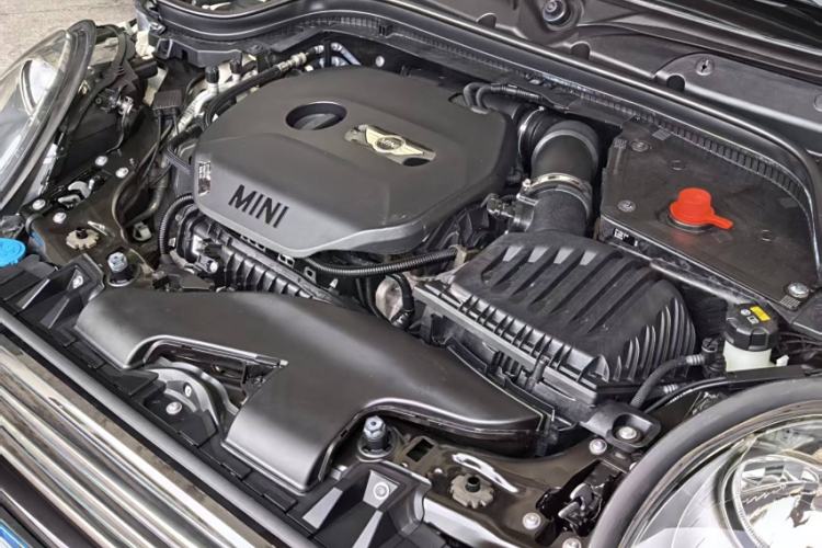 Used  MINI 2016 1.5T COOPER Five-Door Edition
