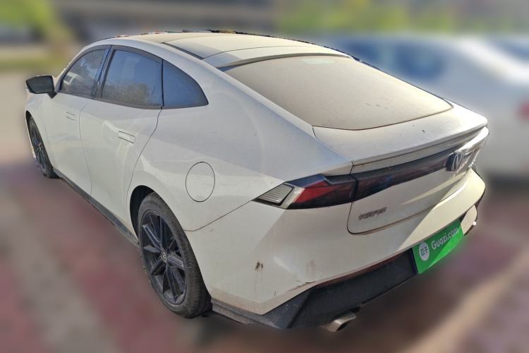 Used Changan UNI-V 2022 1.5T Prestige Version
