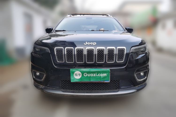 Used Jeep Cherokee 2019 2.0T Two-Wheel Drive Smart Enjoyment Version China VI
