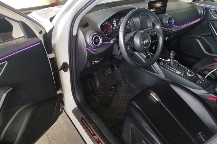 Used Audi Q2L 2018 35 TFSI Launch Exclusive Edition China V