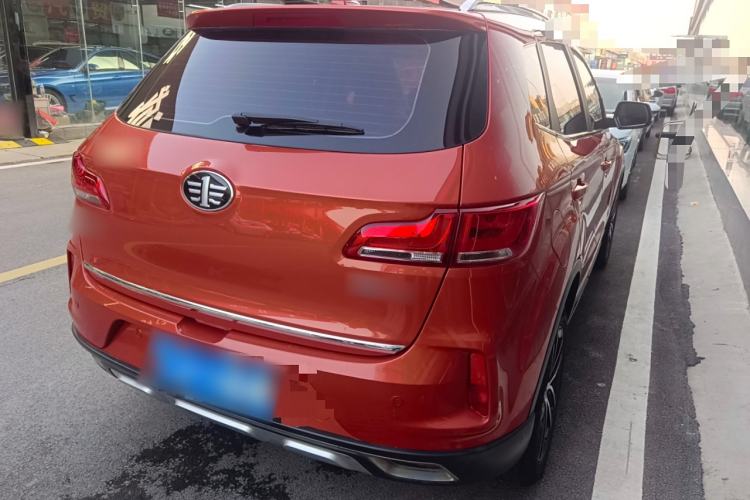 Used Bestune X40 2018 Internet Celebrity Edition 1.6L Automatic Luxury Version
