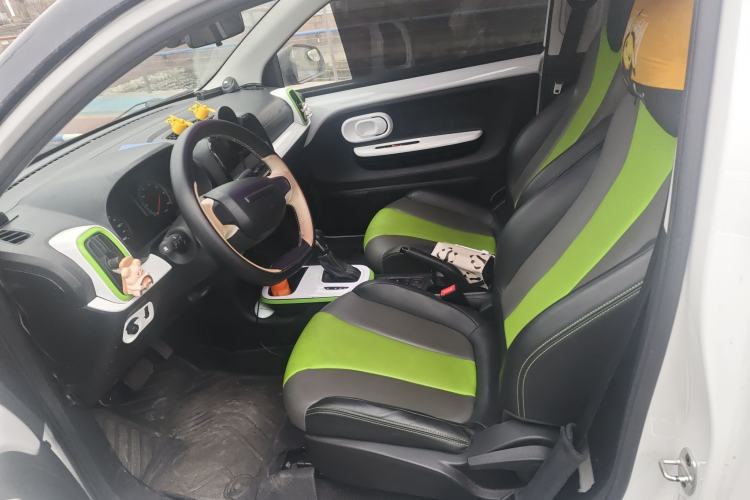 Used Roewe Clever 2021 302 km New Four-Seater Super-Efficient Version
