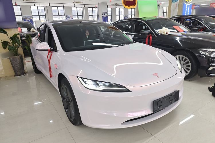 Used Tesla Model 3 2023 Rear-Wheel-Drive Version
