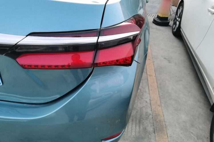 Used Toyota Corolla 2017 Revised Dual-Engine 1.8L E-CVT Elite Edition