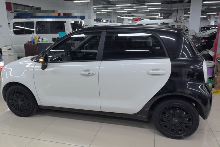 Used ORA Black Cat 2021 301 km Basic Version
