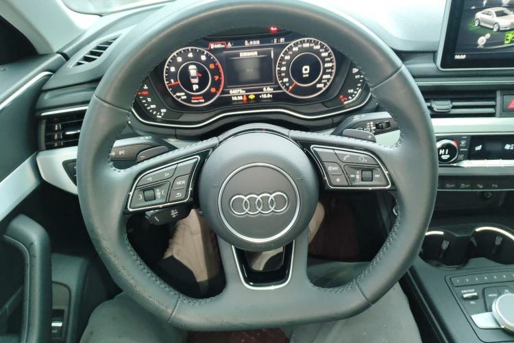 Used Audi A4L 2019 40 TFSI Sporty Version China VI
