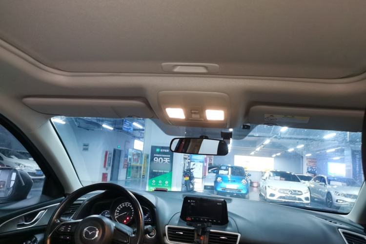 Used Mazda Mazda 3 Axela 2017 Hatchback 1.5L Automatic Luxury Model Emission Standard China V