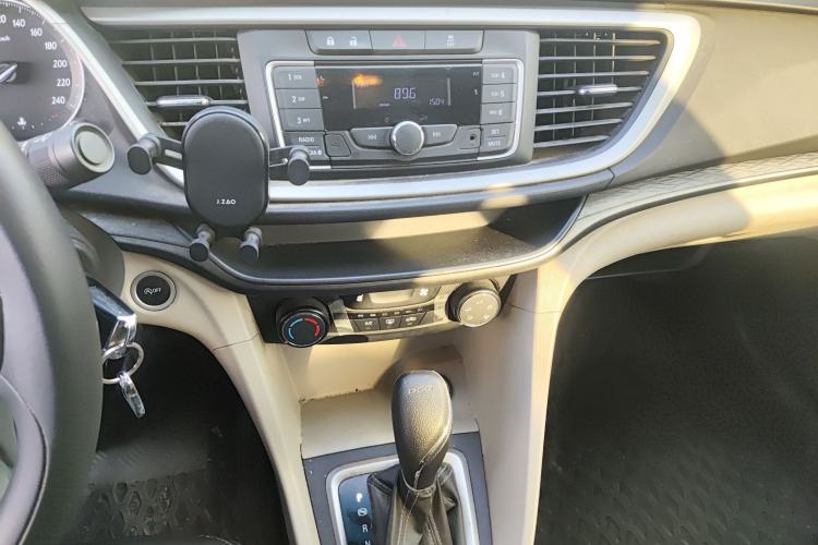 Used Buick GT 2019 15T Dual-Clutch Advanced Version China VI Standard
