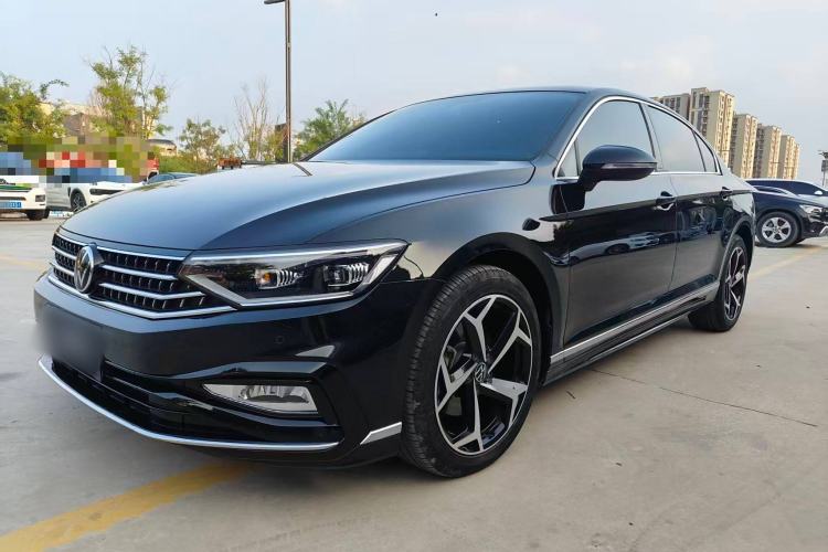 Used Volkswagen Magotan 2023 2 Million Units Limited Edition 330TSI DSG Leading Version
