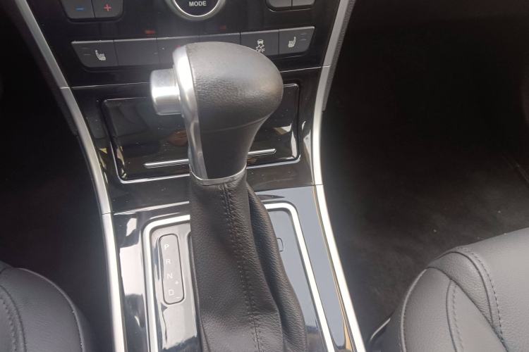 Used Haval H2 2017 Red-Label 1.5T Automatic Two-Wheel Drive Luxury Model
