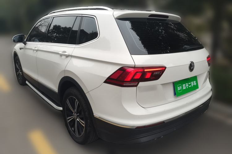 Used Volkswagen Tiguan L 2019 330TSI Automatic Two-Wheel Drive Panoramic Comfort Edition China VI Standard
