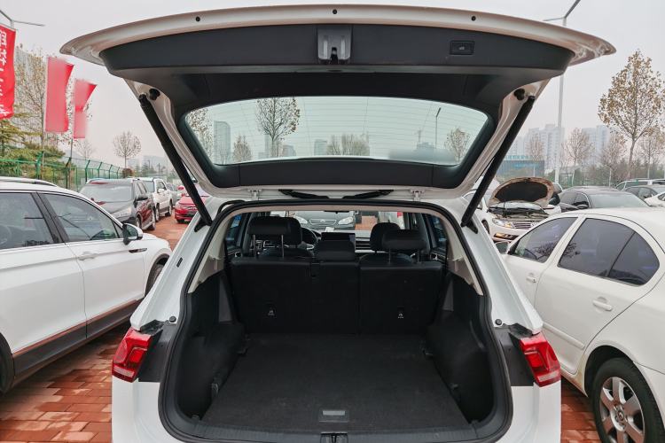 Used Volkswagen Tiguan L 2024 300TSI Automatic Two-Wheel Drive Smart Edition
