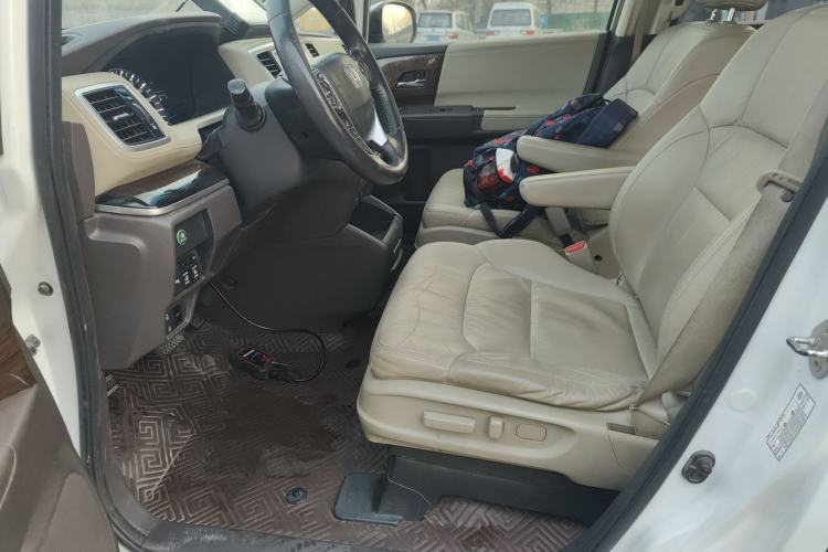 Used Honda Odyssey 2015 Updated Version 2.4L Smart Edition