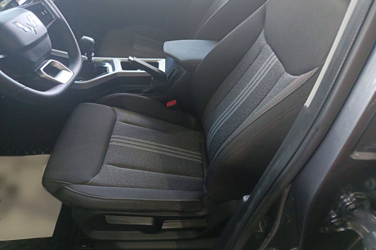 Used Wuling Jiachen 2022 1.5L Manual Enjoyment Elite Model
