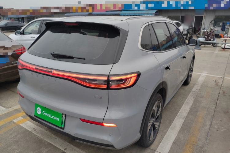 Used  E5 2024 530km Starship Edition
