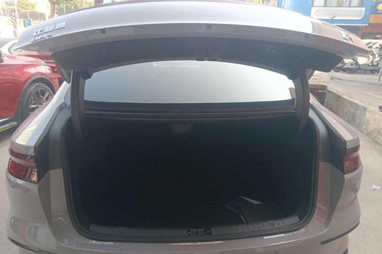 Used BYD Han 2025 DM-i Intelligent Driving Edition 125KM LiDAR Flagship Model
