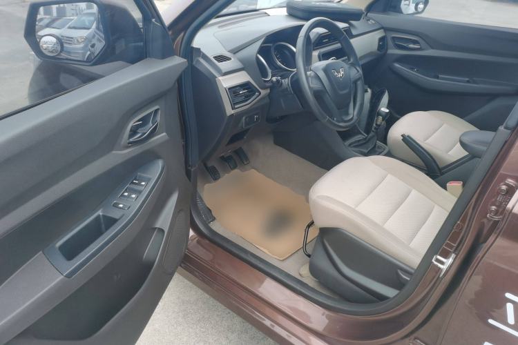 Used Wuling Hongguang 2019 1.5L S Standard Version China VI LAR
