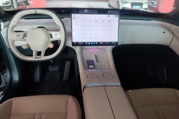 Used  YU7 2025 Ultra-Long Range All-Wheel Drive Pro Version
