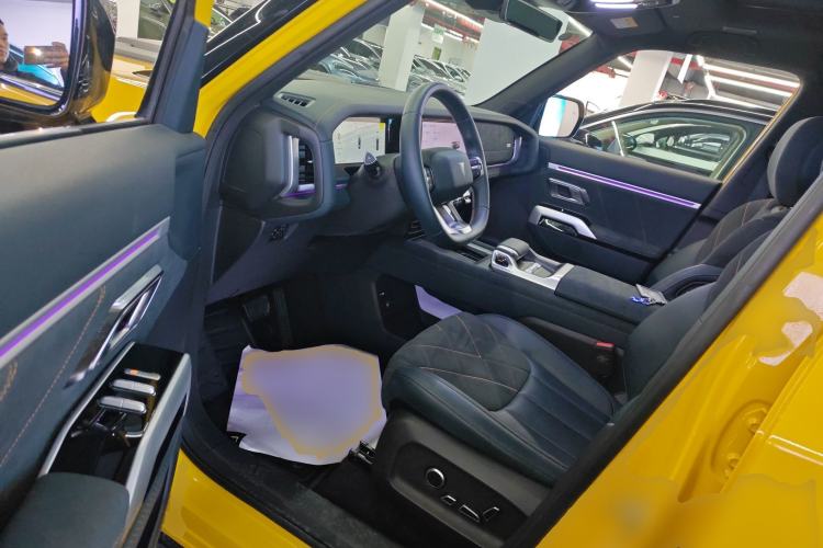 Used  G318 2025 Worry-Free Adventure Edition Four-Wheel Drive Secret Realm Version