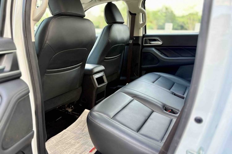 Used Great Wall Poer 2023 2.0T Commercial Version Automatic Diesel 4x4 Elite Long-Box GW4D20M