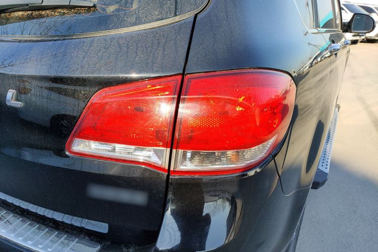 Used Haval H6 2015 Upgraded Model 1.5T Manual Two-Wheel Drive Elite Version