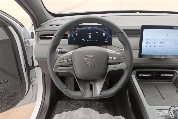 Used BYD Qin PLUS 2025 DM-i Smart Drive 55KM Leading Model
