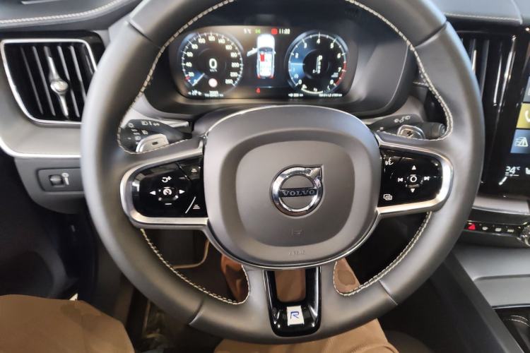 Used Volvo XC60 2020 T5 4x4 Smart & Dynamic Sport Edition