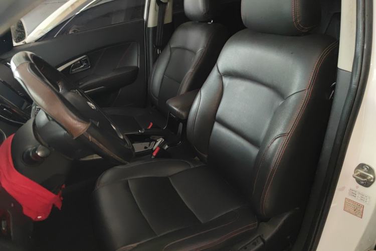 Used Huatai Santa Fe 2016 1.5T Gasoline Manual Two-Wheel Drive Elite Model