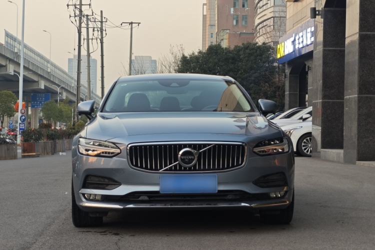 Used Volvo S90 2017 T4 Zhiyuan Edition