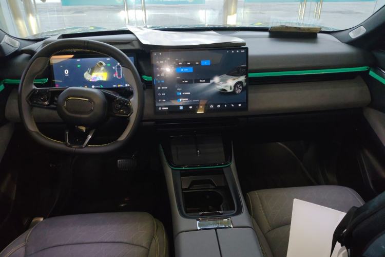 Used Lynk & Co 08 EM-P 2025 245km Ultra-Long Range Halo