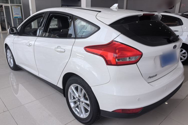 Used Ford Focus 2015 Hatchback 1.6L Automatic Fashion Edition