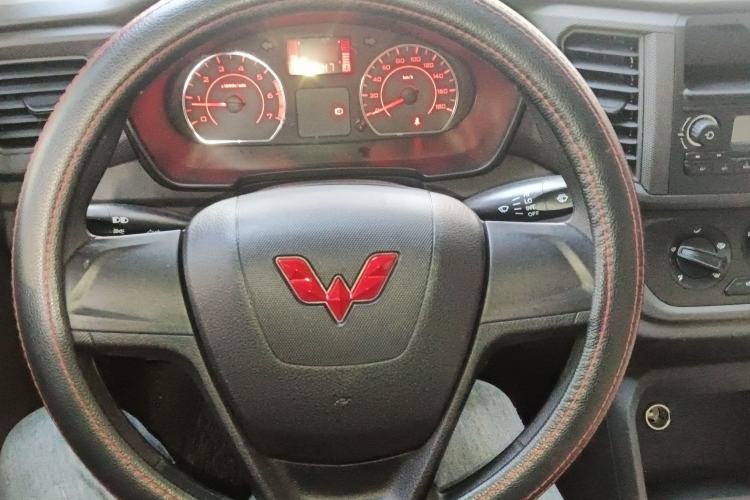 Used Wuling Hongguang V 2022 1.5L Jingqu Edition Electric-Assist LAR
