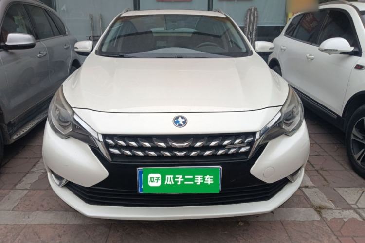 Used Venucia T90 2017 2.0L Manual ZhiShang Edition
