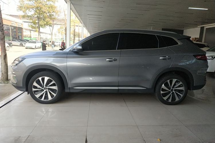 Used BYD Song PLUS New Energy 2024 Honor Edition EV 520km Luxury Model
