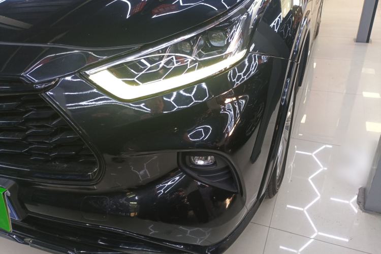 Used Toyota Highlander 2022 Dual-Engine 2.5L Four-Wheel Drive Prestige Version 7 Seats