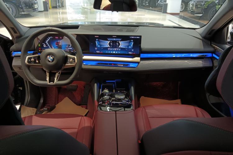 Used BMW 5 Series 2025 530Li Luxury Edition M Sport Package