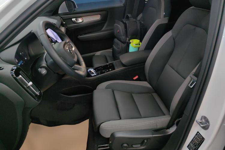 Used Volvo XC40 2024 B3 Zhiyuan Luxury Edition
