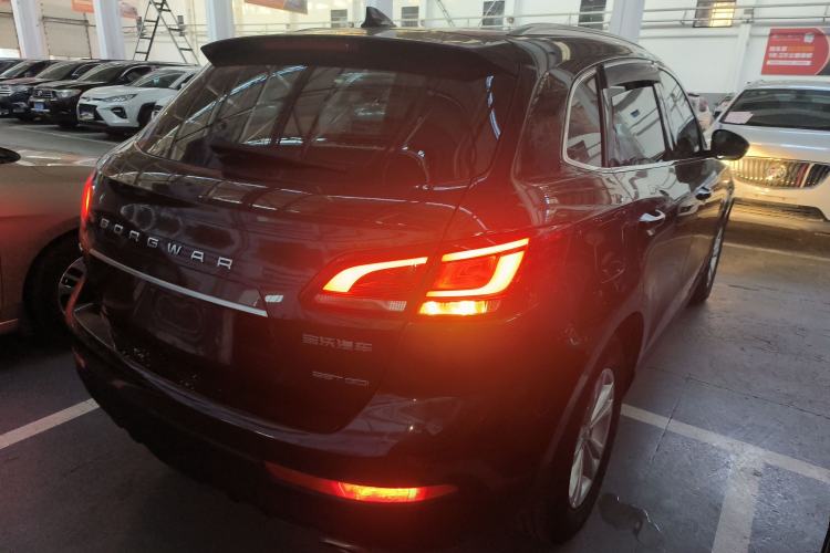 Used BORGWARD BX7 2016 28T 2WD Elite Edition 5-seater
