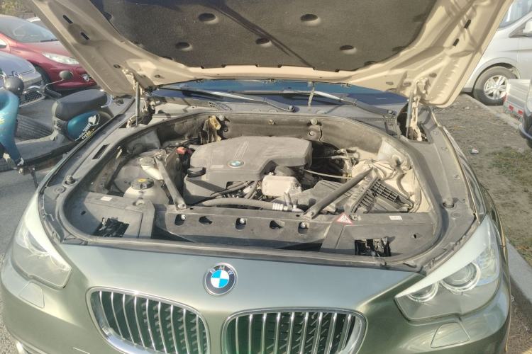 Used BMW 5 Series GT 2014 528i Leading Model