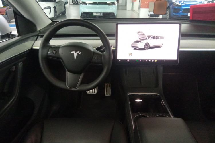 Used Tesla Model Y 2023 Rear-Wheel-Drive Version
