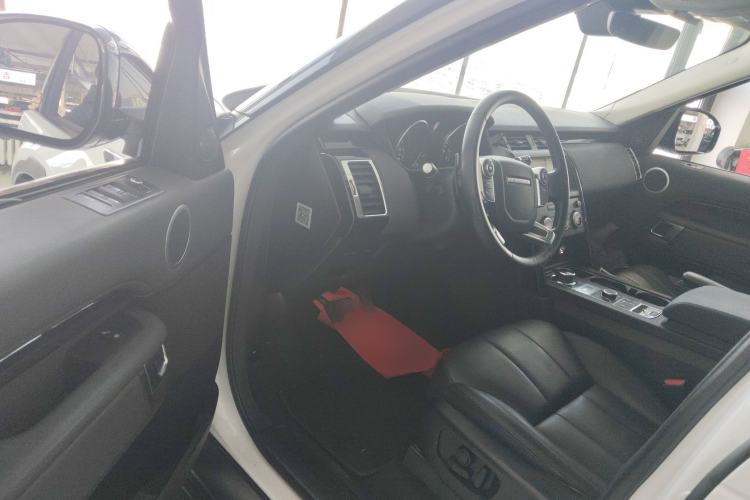 Used Land Rover Discovery 2018 3.0 SC V6 SE