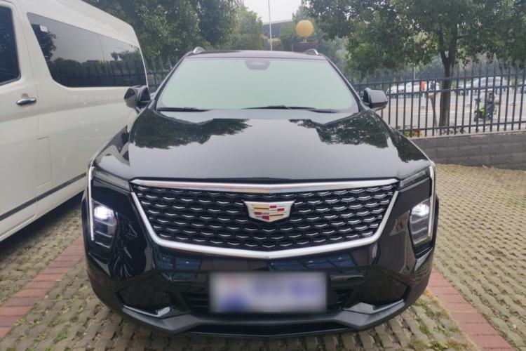 Used Cadillac XT4 2024 28T Two-Wheel-Drive Luxury Version