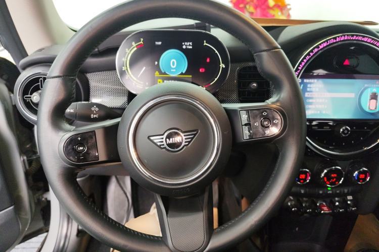 Used  MINI 2022 1.5T COOPER Classic Edition
