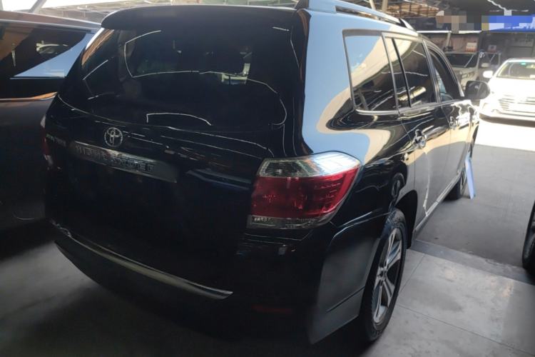 Used Toyota Highlander 2012 2.7L Two-Wheel Drive 7-Seater Luxury Edition
