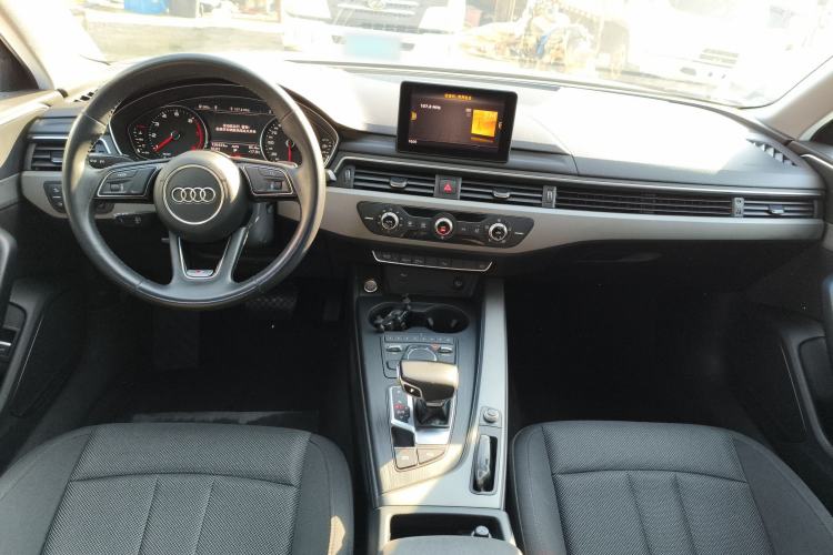Used Audi A4L 2019 40 TFSI Ambition China VI